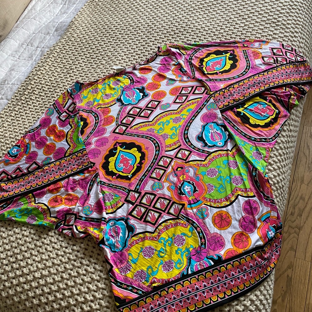 Cute beach coverup never worn